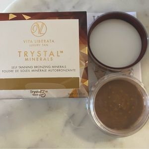 Vita Liberata Bronzing Mineral Self Tanning Powder. New, sealed jar.